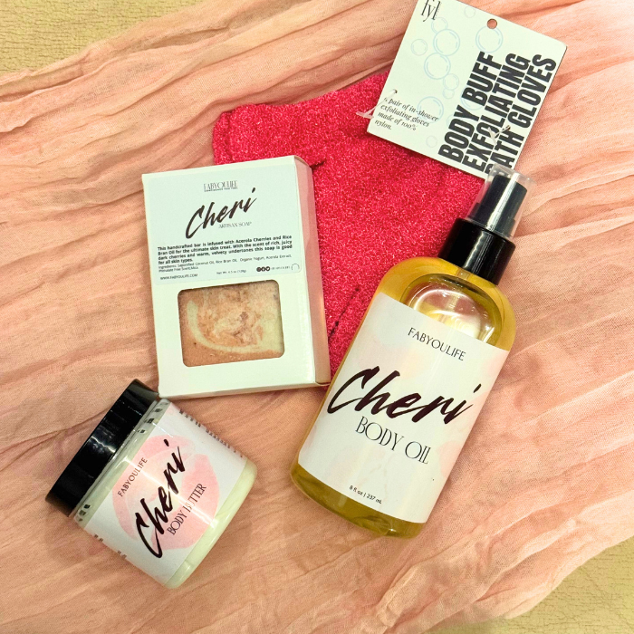 XO Bar Soap with Strawberry Extract & Exfoliating Gloves for Deep Cleansing & Smooth Skin