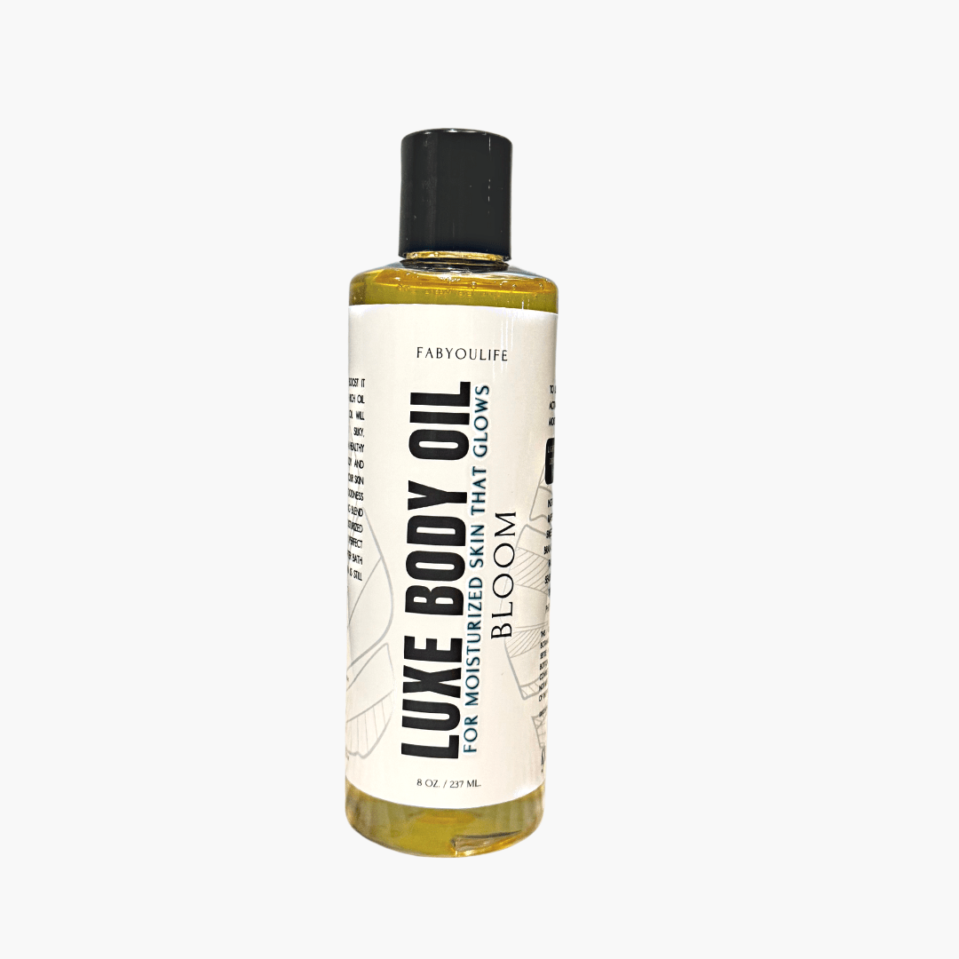  Rich Oils for Lavish Hydration: Indulge your skin in the lavish blend of oils, including rice bran, rosehip, and raspberry seed. This combination provides deep hydration, leaving your skin feeling supple, revitalized, and irresistibly smooth.